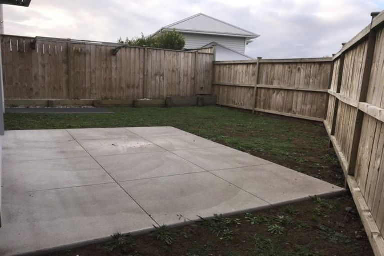 Photo of property in 4 Costa Viva Crescent, Karaka, Papakura, 2113