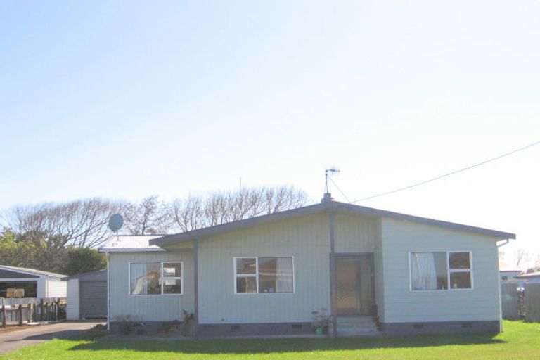 Photo of property in 45 Coley Street, Foxton, 4814