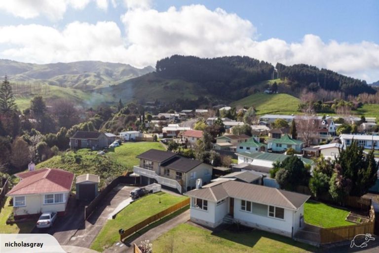 Photo of property in 5 Kinsella Place, Paeroa, 3600