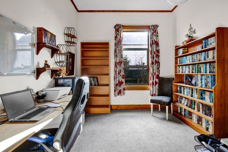 Photo of property in 1 Campbell Street, Hawera, 4610