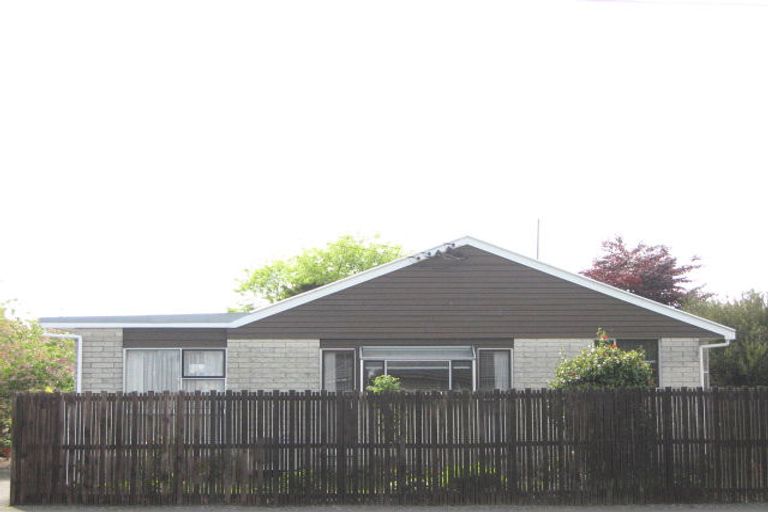 Photo of property in 212a Grimseys Road, Redwood, Christchurch, 8051