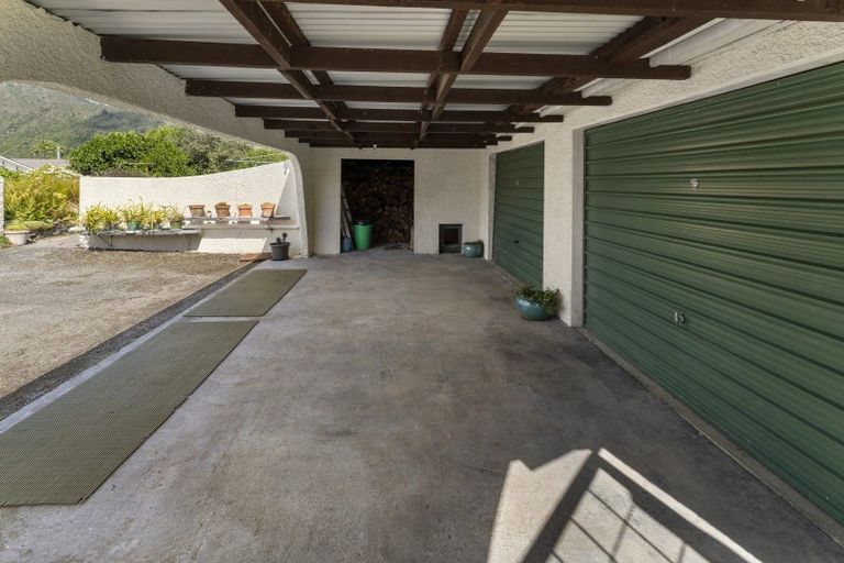 Photo of property in 2 Milton Street, Murchison, 7007