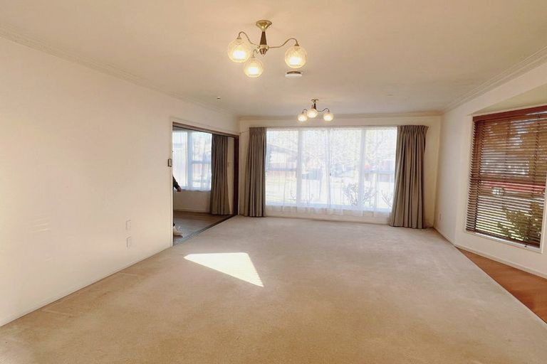 Photo of property in 50 Glenharrow Avenue, Avonhead, Christchurch, 8042