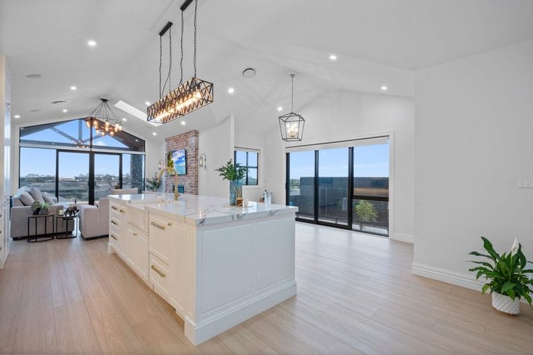 Photo of property in 9 Fisk Road, Pukekohe, 2120