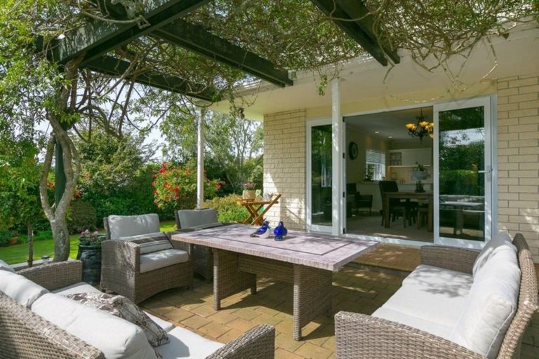 Photo of property in 7-9 Veale Road, Frankleigh Park, New Plymouth, 4310