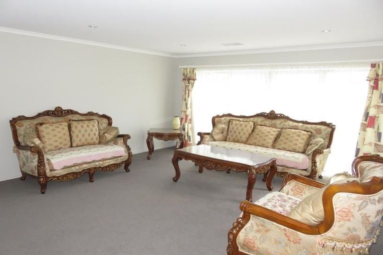 Photo of property in 188 Westchester Drive, Churton Park, Wellington, 6037