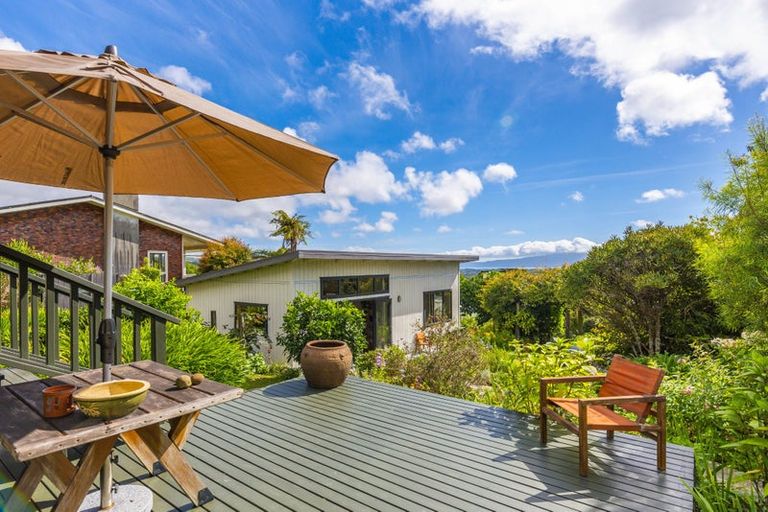 Photo of property in 10 Tui Crescent, Waikanae, 5036