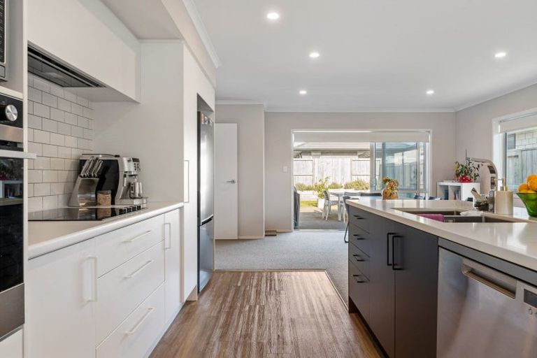 Photo of property in 6 Wahaika Way, Papamoa Beach, Papamoa, 3118