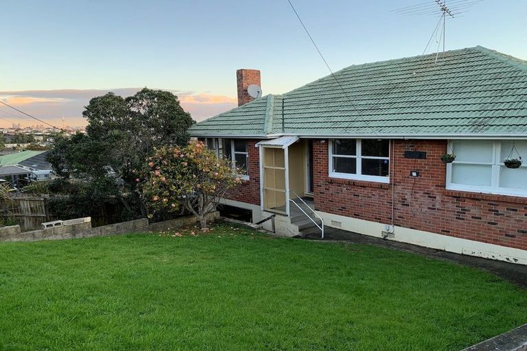 Photo of property in 29 Monarch Avenue, Hillcrest, Auckland, 0627