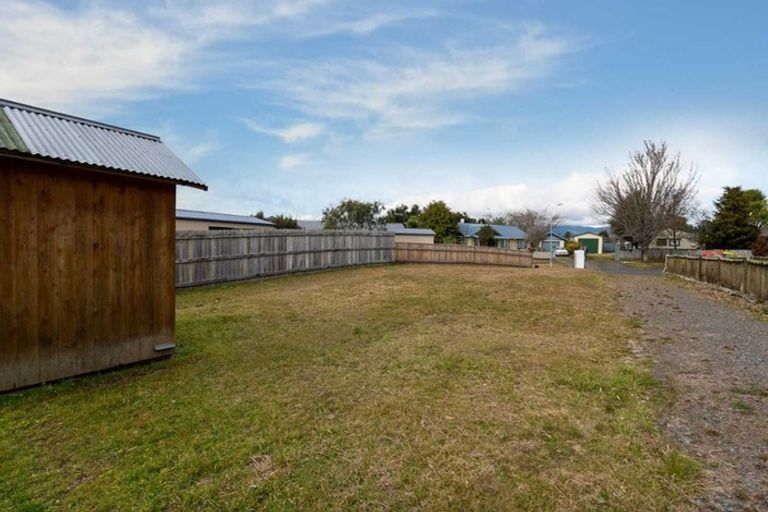 Photo of property in 5a Hinenamu Grove, Turangi, 3334