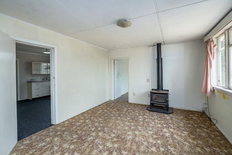 Photo of property in 1 Mckenzie Terrace, Carterton, 5713