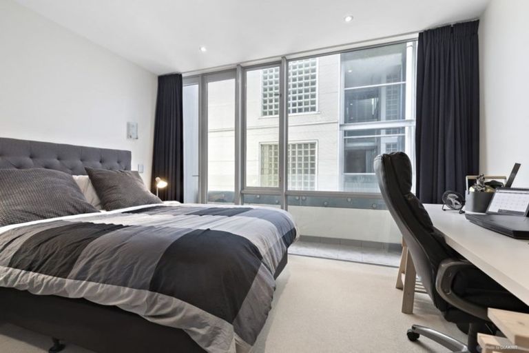 Photo of property in Sanctum Apartment, 10 Ebor Street, Te Aro, Wellington, 6011