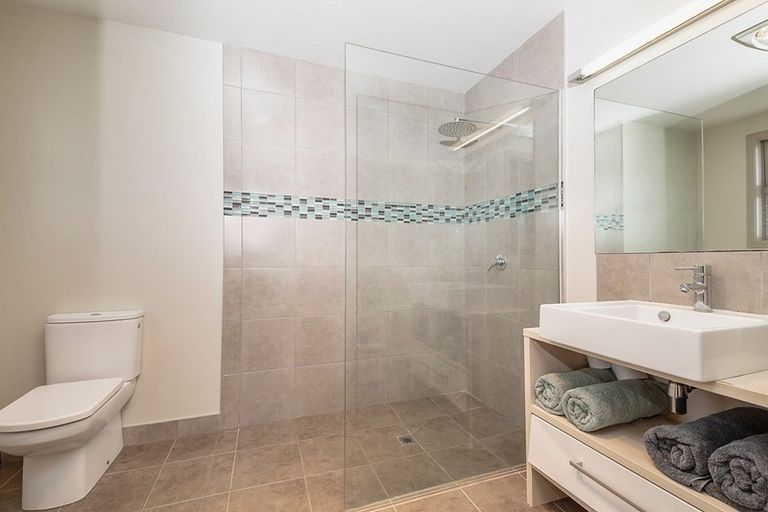 Photo of property in 15 Devoy Drive, Owhata, Rotorua, 3010