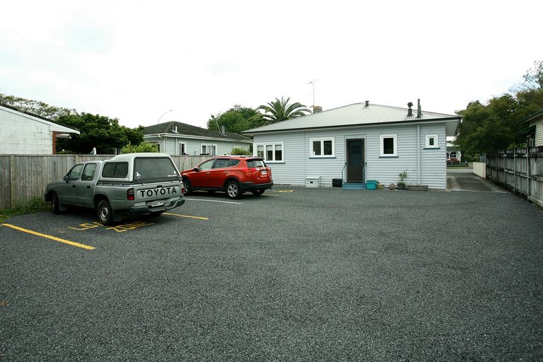 Photo of property in 98 Rifle Range Road, Dinsdale, Hamilton, 3204