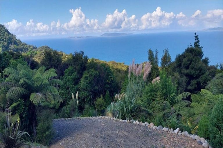 Photo of property in 525a Tuateawa Road, Tuateawa, Coromandel, 3583