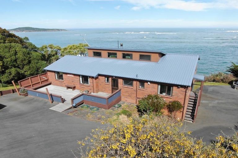 Photo of property in 1359 Taieri Mouth Road, Taieri Mouth, Brighton, 9091