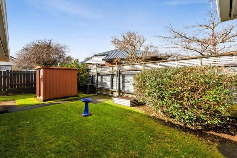 Photo of property in 3/265 Carrington Street, Vogeltown, New Plymouth, 4310