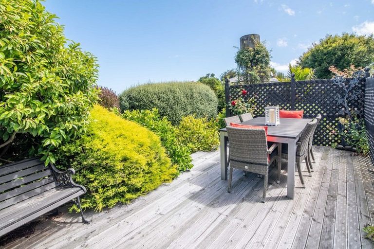 Photo of property in 30 Okains Bay Road, Robinsons Bay, Akaroa, 7581