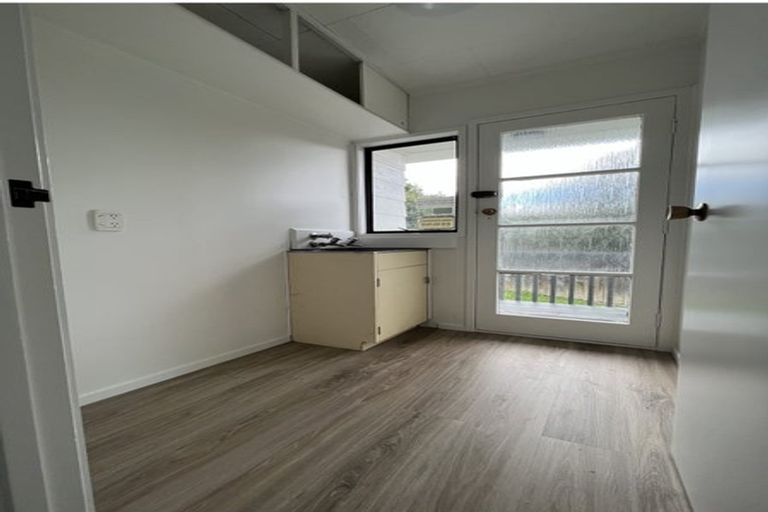 Photo of property in 139 Moire Road, West Harbour, Auckland, 0618