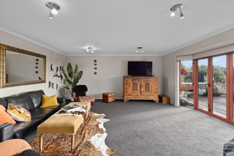 Photo of property in 25 Rogan Street, New Plymouth, 4310