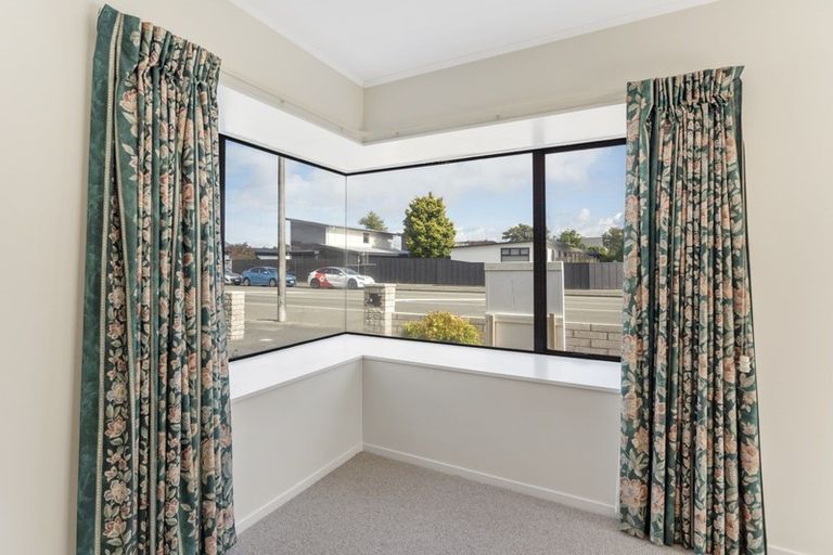 Photo of property in 336 Featherston Street, Palmerston North, 4414