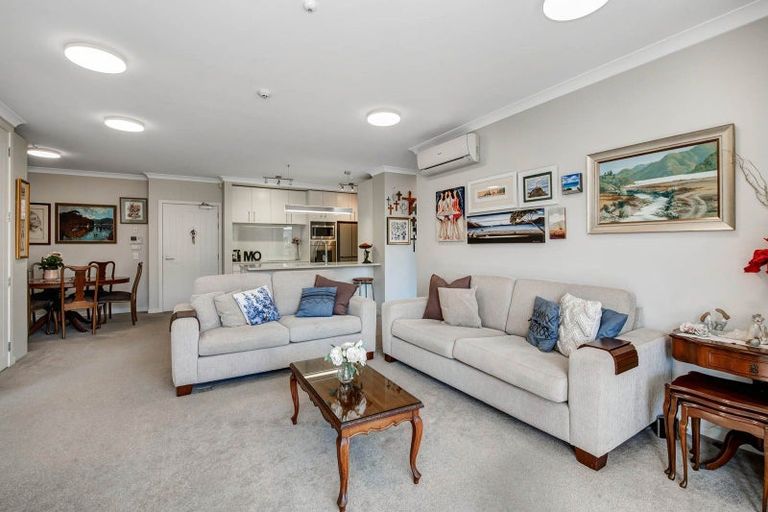 Photo of property in 88 Rewa Rewa Lane, Orewa, 0931