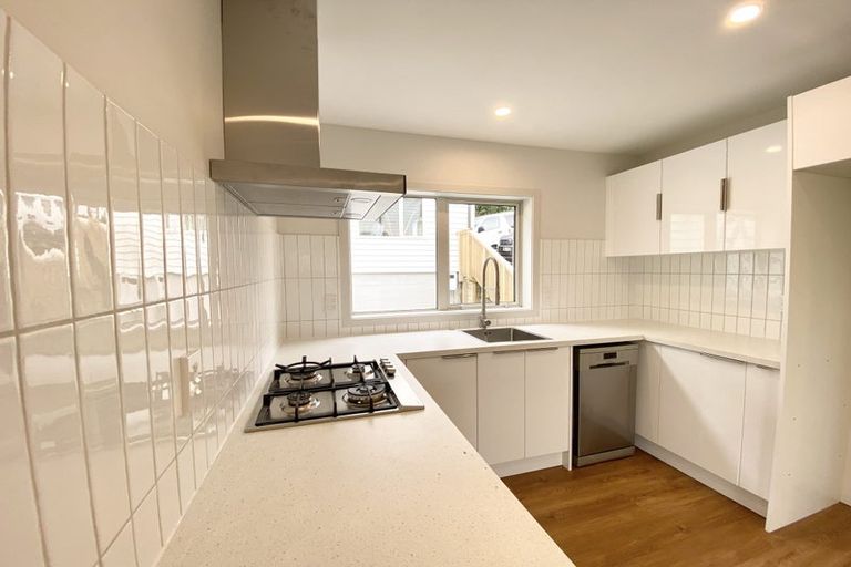 Photo of property in 11 Himalaya Crescent, Khandallah, Wellington, 6035