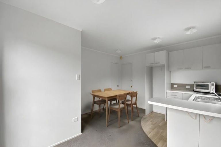 Photo of property in 124 Stapleford Crescent, Browns Bay, Auckland, 0630