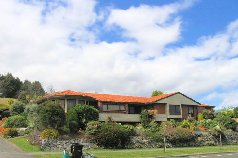 Photo of property in 33 Arrowsmith Avenue, Waipahihi, Taupo, 3330