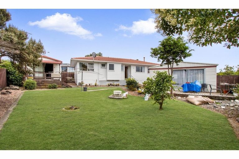 Photo of property in 6 Narada Place, Papatoetoe, Auckland, 2025