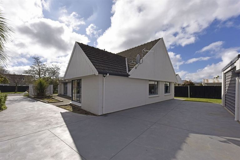 Photo of property in 33 Raxworthy Street, Ilam, Christchurch, 8041