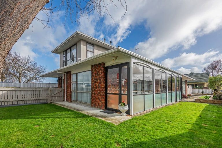 Photo of property in 111 College Street, Awapuni, Palmerston North, 4412
