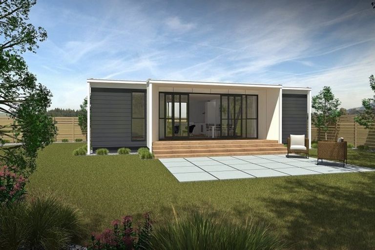 Photo of property in 898 West Coast Road, Waiatarua, Auckland, 0604