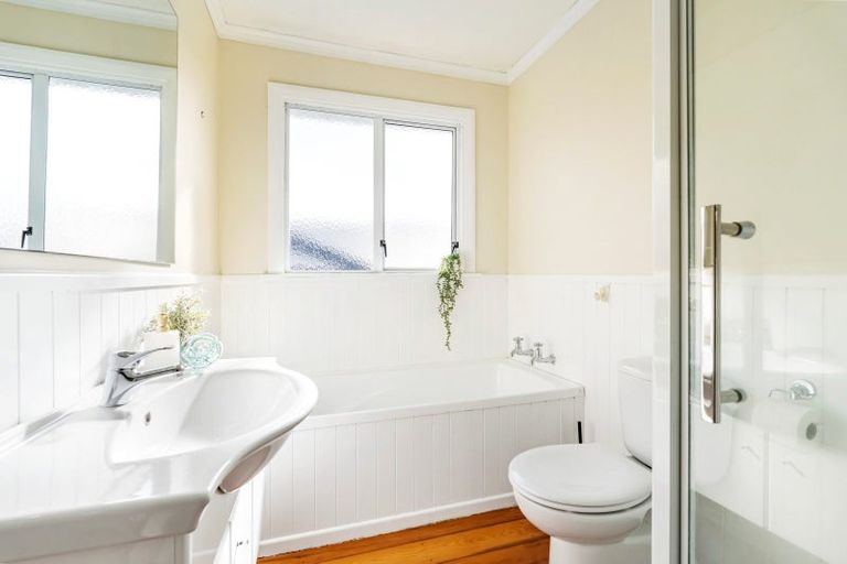 Photo of property in 228 Carrington Street, Vogeltown, New Plymouth, 4310