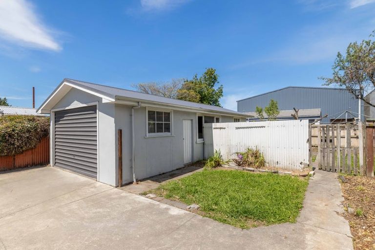 Photo of property in 52 Laurence Street, Waltham, Christchurch, 8011