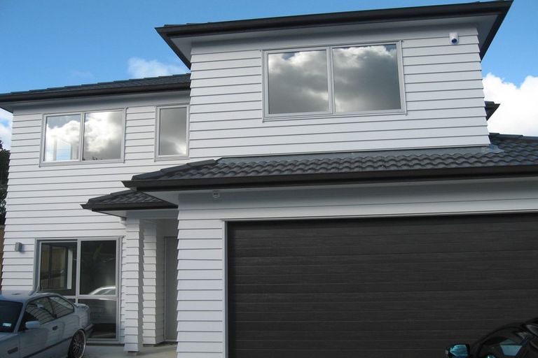Photo of property in 32a Richards Avenue, Forrest Hill, Auckland, 0620