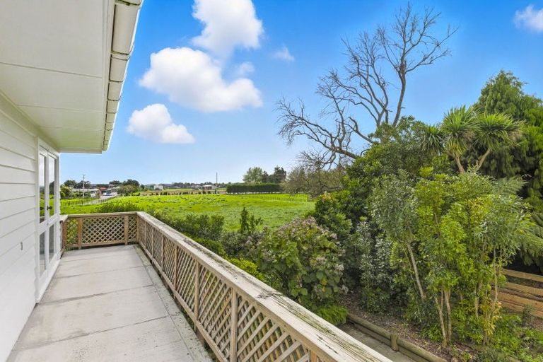 Photo of property in 74 Arapaepae Road, Levin, 5510