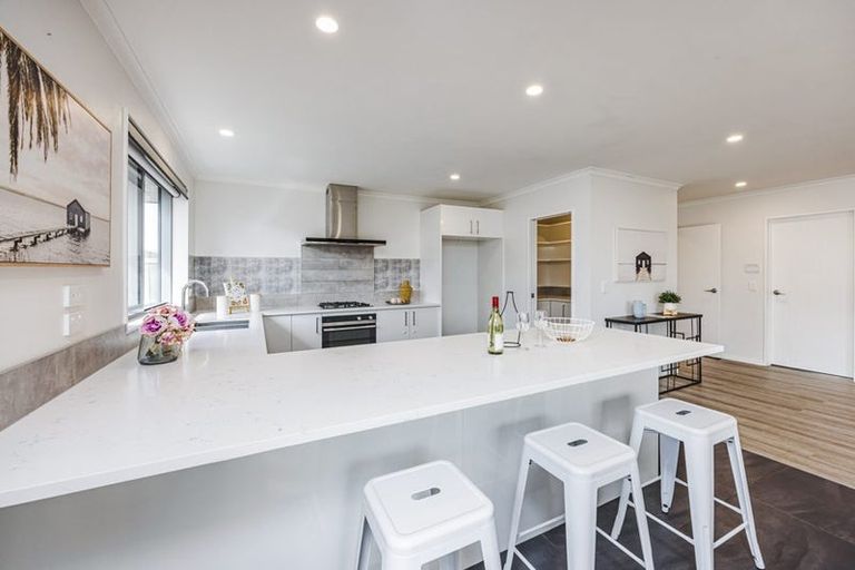 Photo of property in 78 Harriet Johnston Drive, Pokeno, 2402