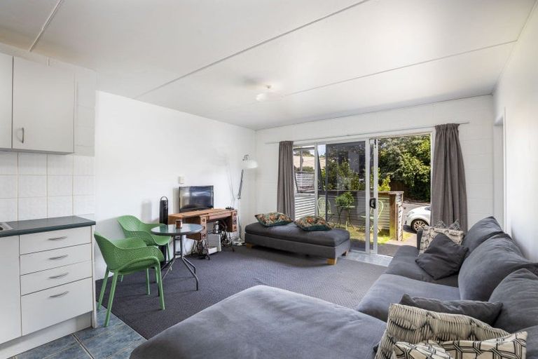 Photo of property in 5/57 Carrington Street, Lower Vogeltown, New Plymouth, 4310