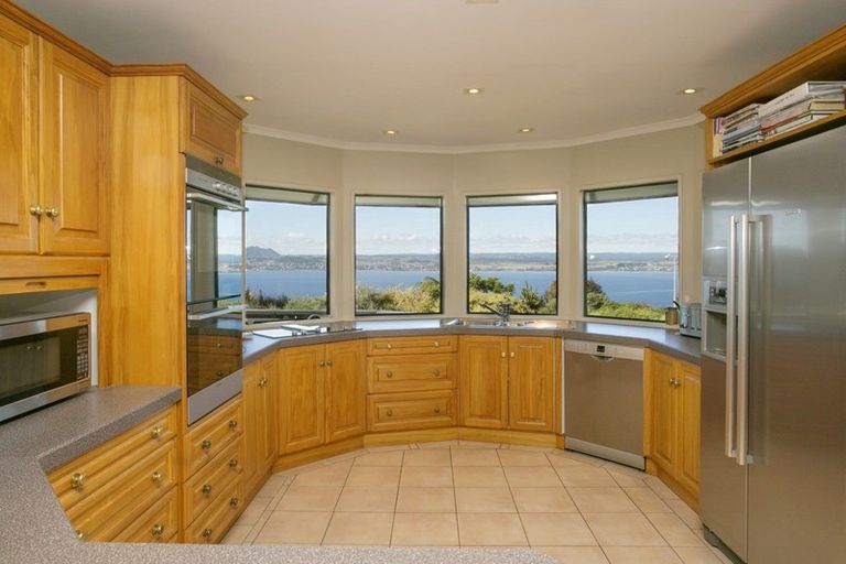 Photo of property in 43 Mapara Road, Acacia Bay, Taupo, 3385
