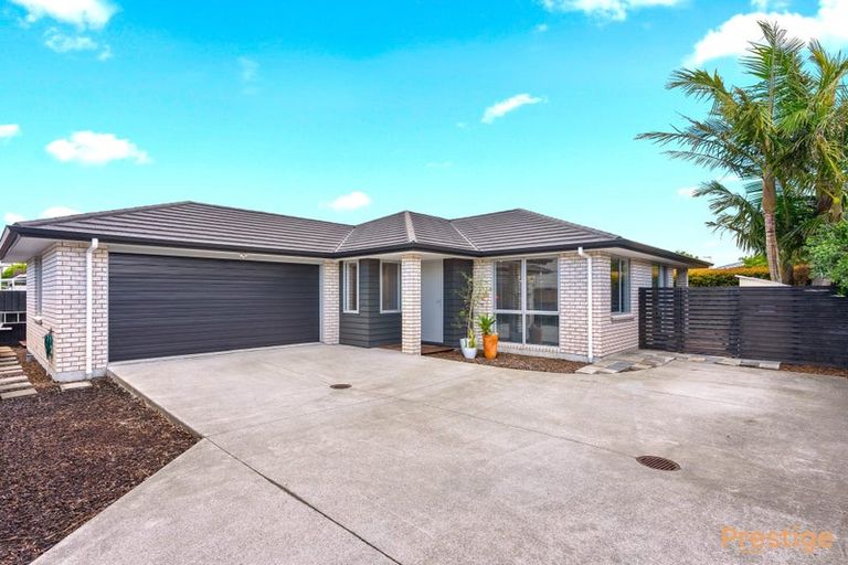 Photo of property in 6a Hatton Road, Orewa, 0931