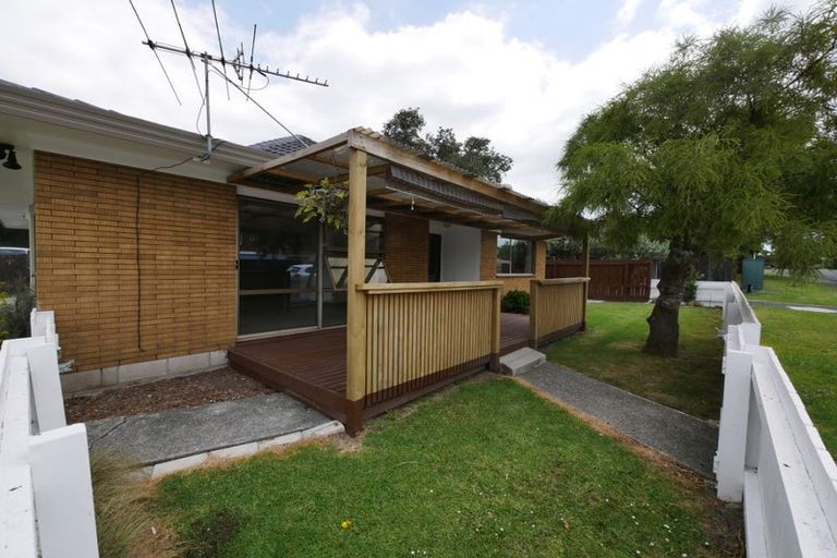 Photo of property in 2/423 Great South Road, Rosehill, Papakura, 2113