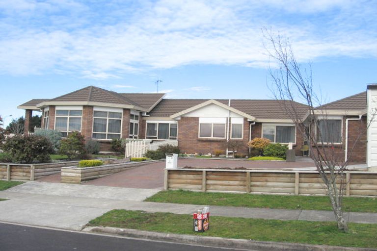 Photo of property in 1 Lochinver Drive, Nawton, Hamilton, 3200