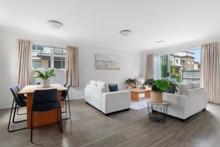 Photo of property in 30 Chiefs Court, Hamilton East, Hamilton, 3216