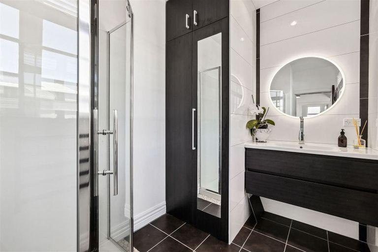 Photo of property in 59 Windermere Road, Papanui, Christchurch, 8053