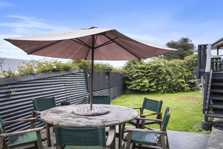 Photo of property in 17 Coach Road, Fairfield, Dunedin, 9018