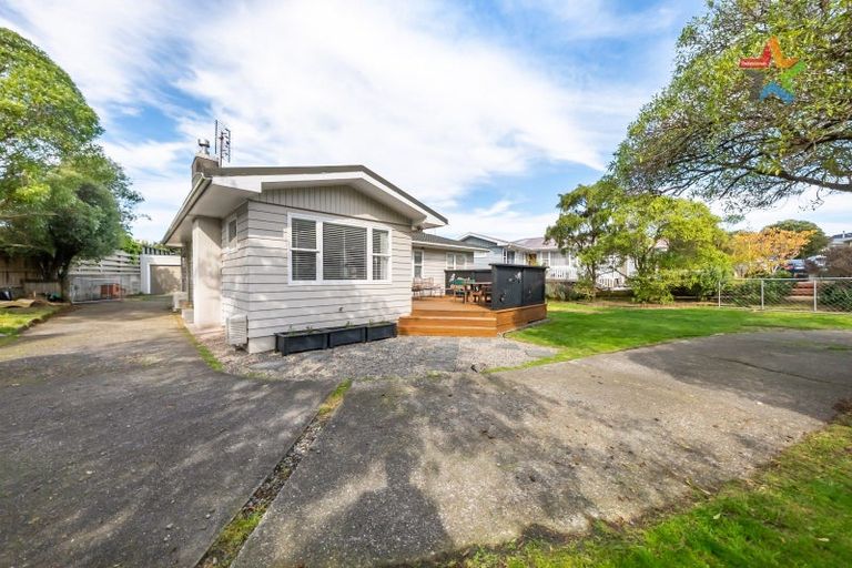 Photo of property in 46 Cedar Street, Maungaraki, Lower Hutt, 5010