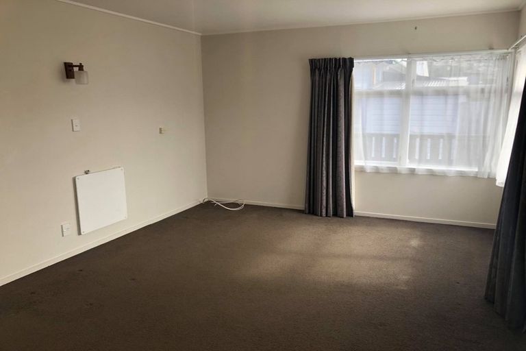 Photo of property in 2/27 Byron Street, Miramar, Wellington, 6022
