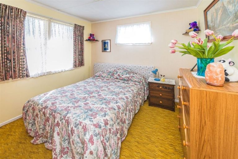 Photo of property in 38 Miro Street, Castlecliff, Whanganui, 4501