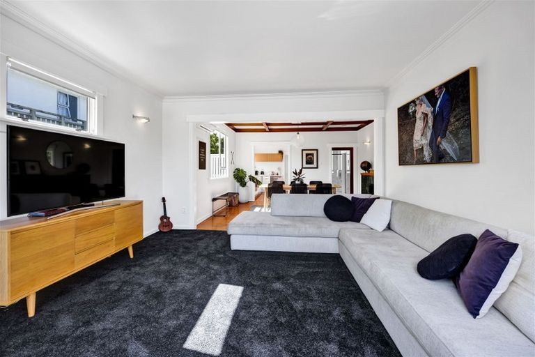 Photo of property in 26 Mclean Street, Strandon, New Plymouth, 4312